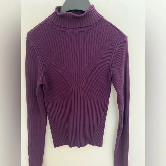 Dynamite - Picture 1 of 4